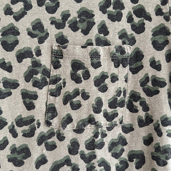 Lucky Brand Green Cheetah Print Short Sleeve T-Shirt, Size Medium - Picture 9 of 16